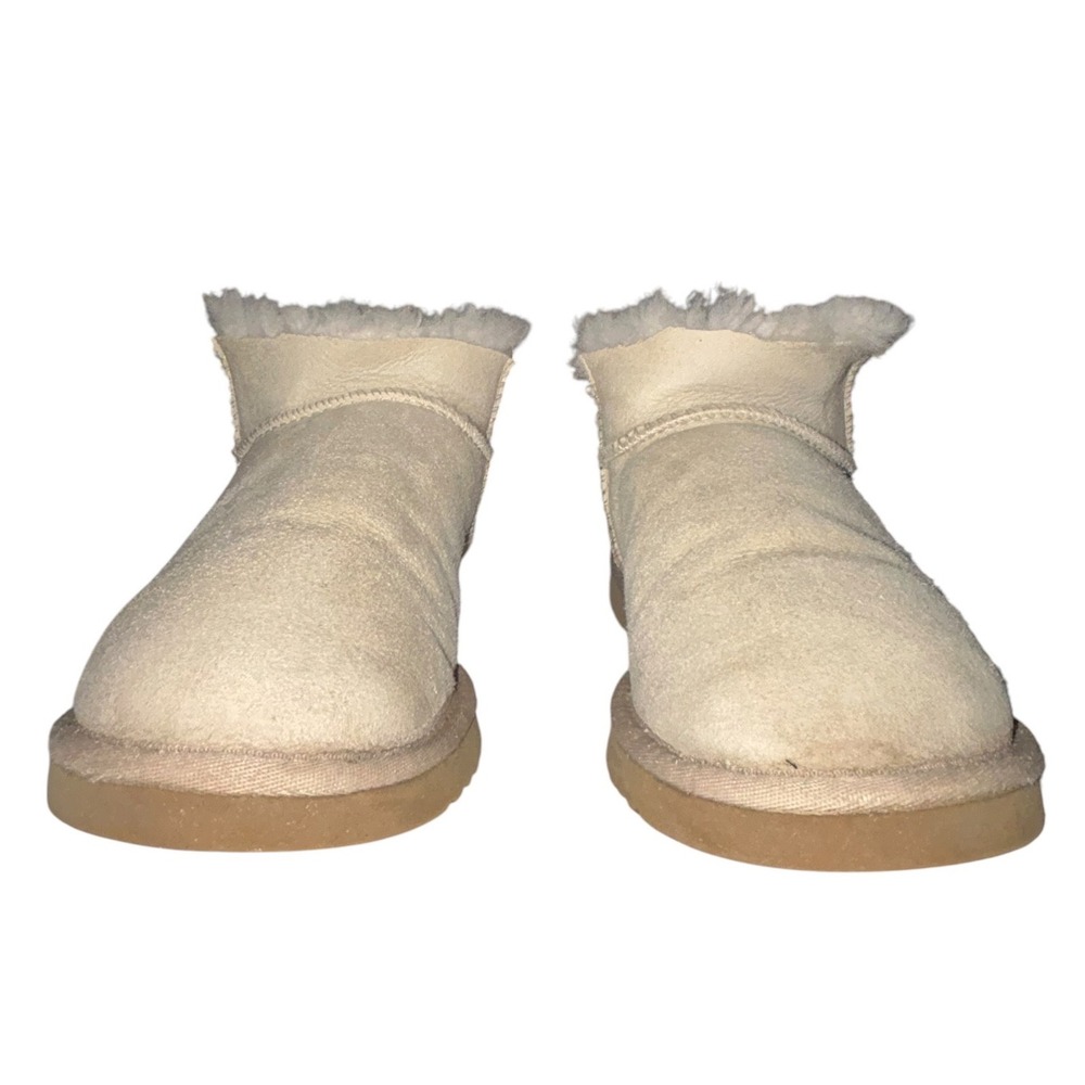 UGG Australia Classic Ultra Mini Cream Suede Ankle Boots Womens Size 8-8.5 - Picture 9 of 9